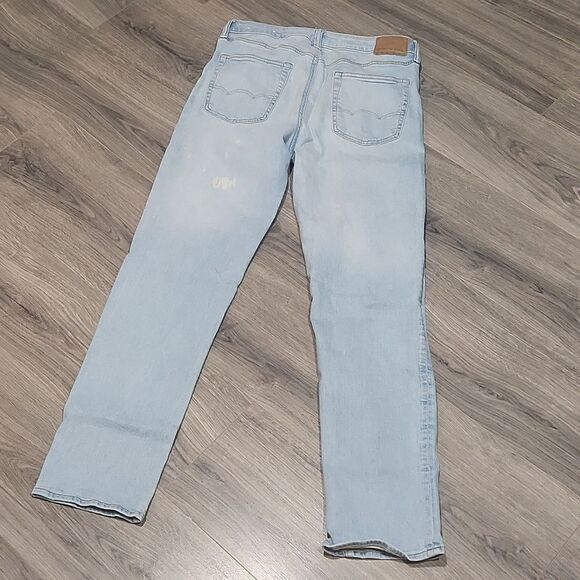 American Eagle Athletic Straight Airflex High Rise Medium Wash Jeans - Picture 8 of 9